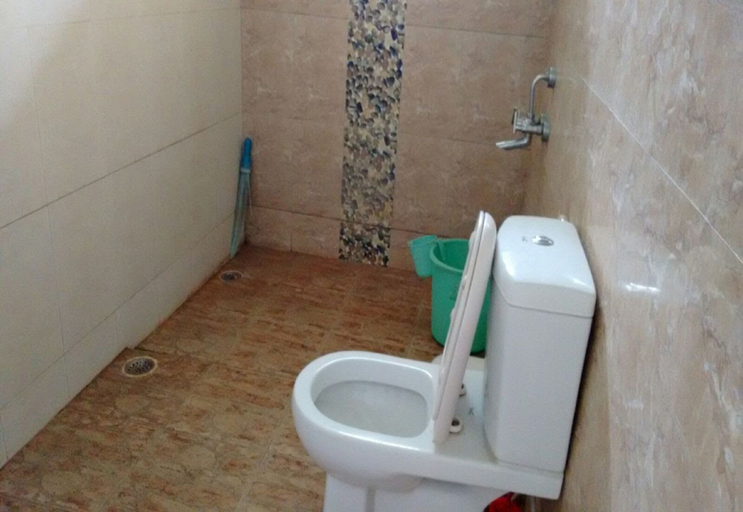 Bathroom 3, The Big Cat Den Resort, Sivaganga