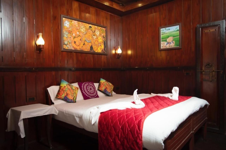 Bedroom 3, Premium Luxury Houseboat, Alappuzha