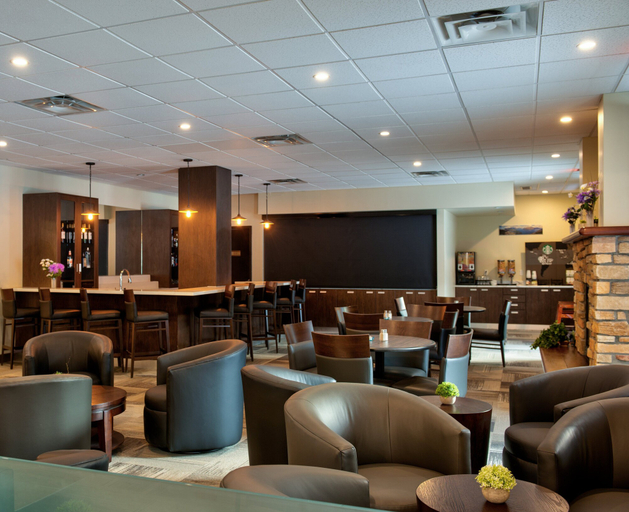 Food & Drinks 5, Clearwater Suite Hotel, Division No. 16