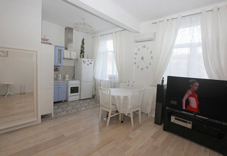 Others 5, ApartLux Profsoyznaya 24, Western