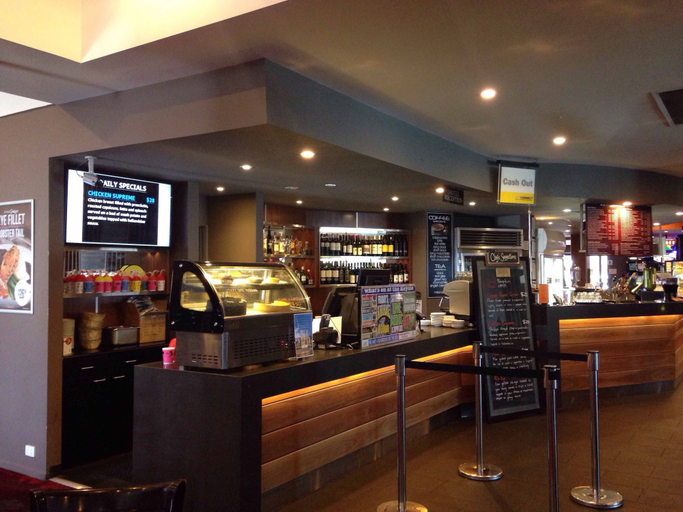 Food & Drinks 5, Nightcap at Keysborough Hotel, Melbourne