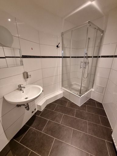 Bathroom 4, Pension Puschkin Berlin, Berlin