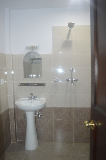Bathroom 3, Hotel Dream City, Bagmati