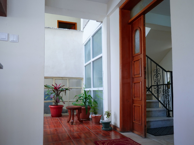 Others 5, Brusali Guest House, Addis Abeba