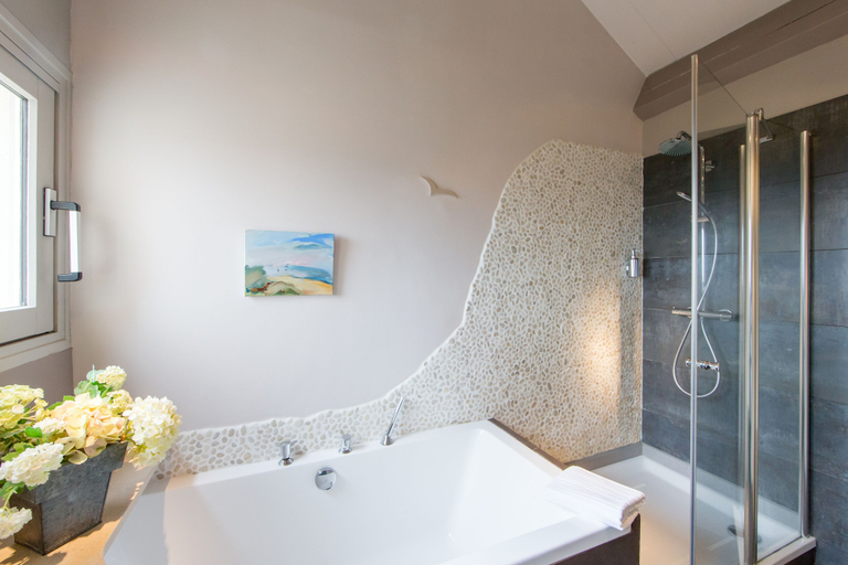 Bathroom 5, La Terre D'Or - Chambre d'Hôtes, Côte-d'Or