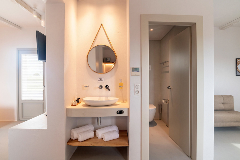 Bathroom 5, Paros Comfy Suites, South Aegean