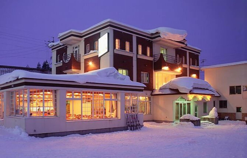 Exterior & Views, Hotel Eve Plaza, Otari