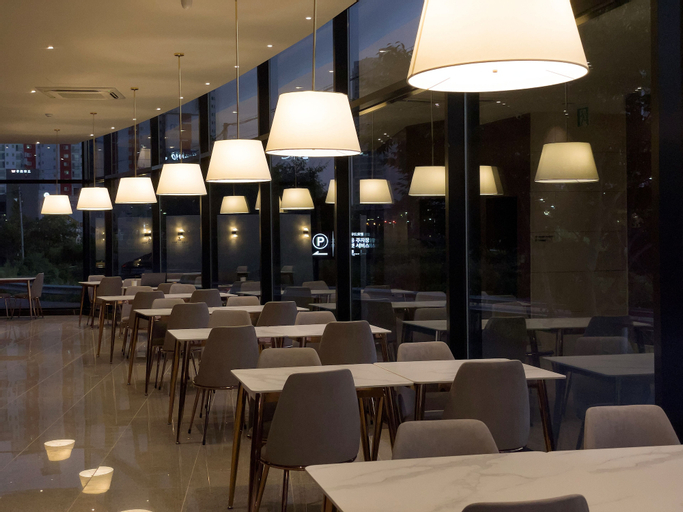 Top Cloud Hotel Gunsan, Gunsan