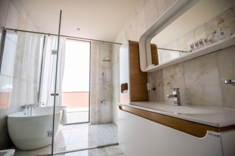 Bathroom 5, The Vynyard, Accra, Accra