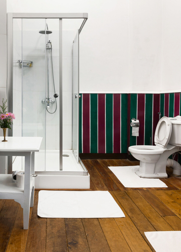 Bathroom 4, Scottish Planter Glendevon Bungalow, Walapane