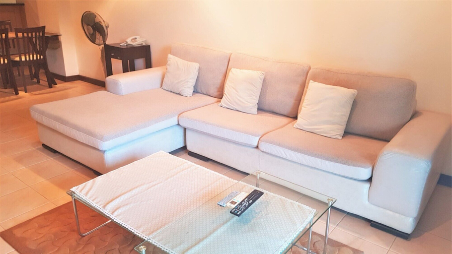 Others 5, Lovely 2-bed Apartment in Pratumnak With Pool View, Pattaya
