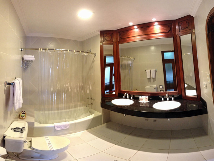 Bathroom 5, Hotel Aranjuez Cochabamba, Cercado