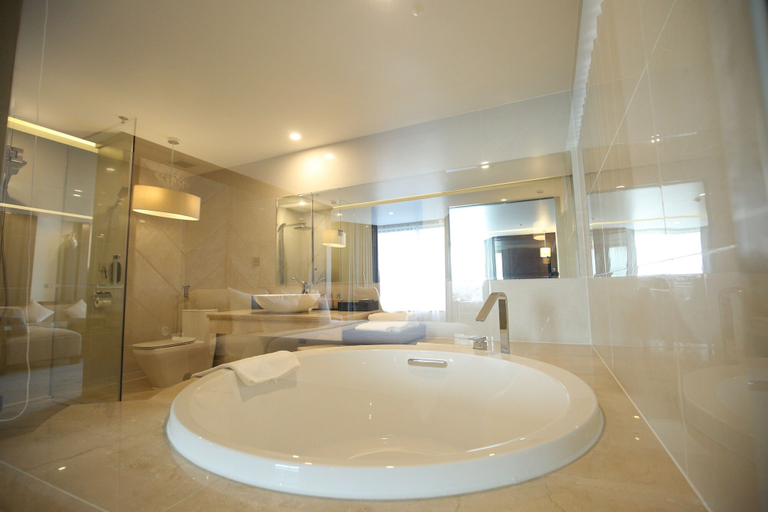 Bathroom 5, Central Luxury Ha Long Hotel, Hạ Long