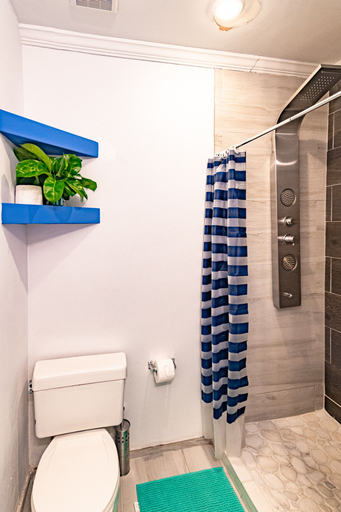 Bathroom 3, Panoramic Cottage at Love Beach - Pool