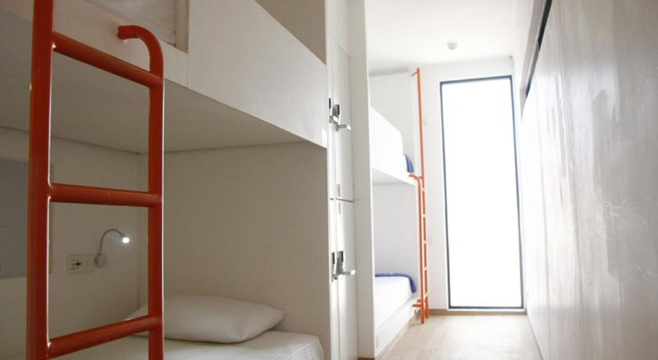 Bedroom 3, Hangover Hostels at Mirissa, Weligama