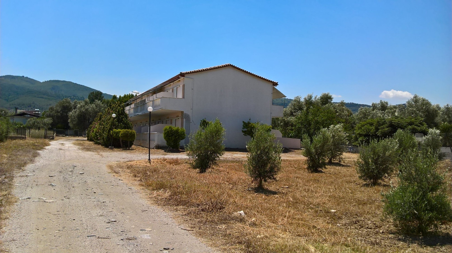 Exterior & Views 2, Rossa 18, Attica