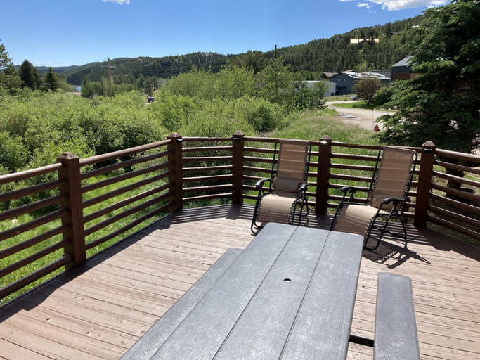 Others 4, The Boulder Creek Lodge, Boulder