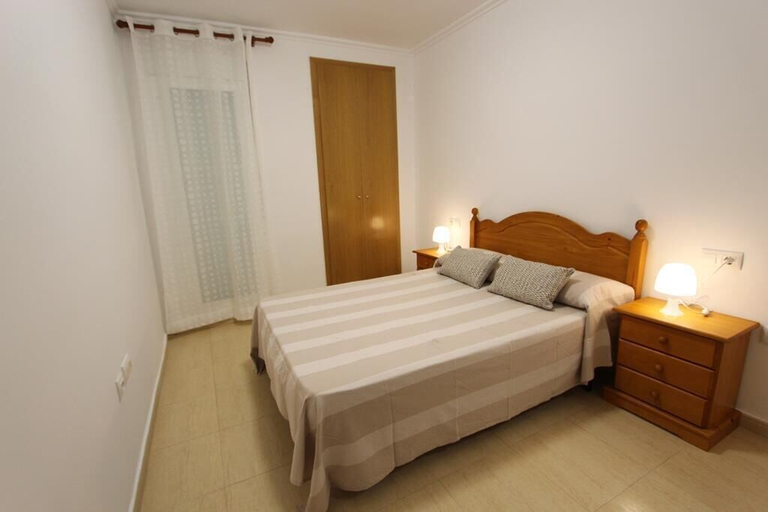 Bedroom 2, Apartamento Marina Playa C3, Alicante