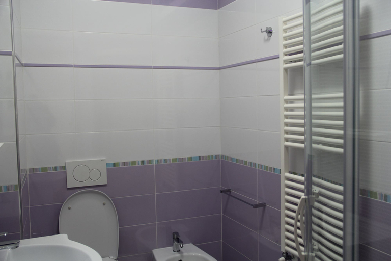 Bathroom 4, Florence Moreno's Home, Florence