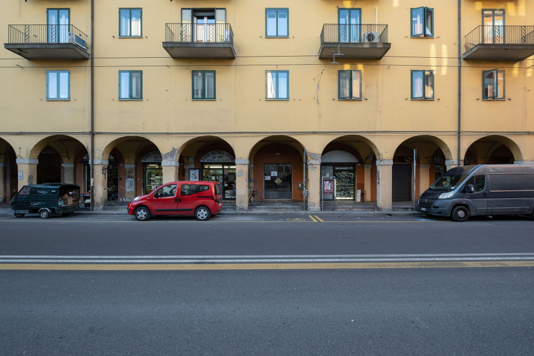 Others 3, L'appartamento del Portico Mazzini, Bologna