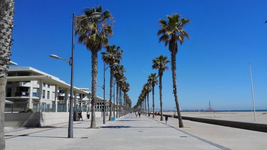 Exterior & Views 2, Banana Beach Patacona, Valencia