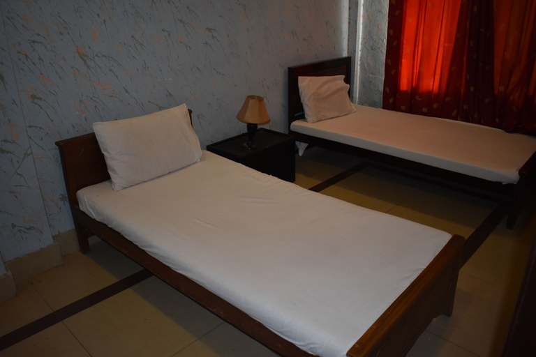 Bedroom 2, Hotel Pyramid International, Islamabad