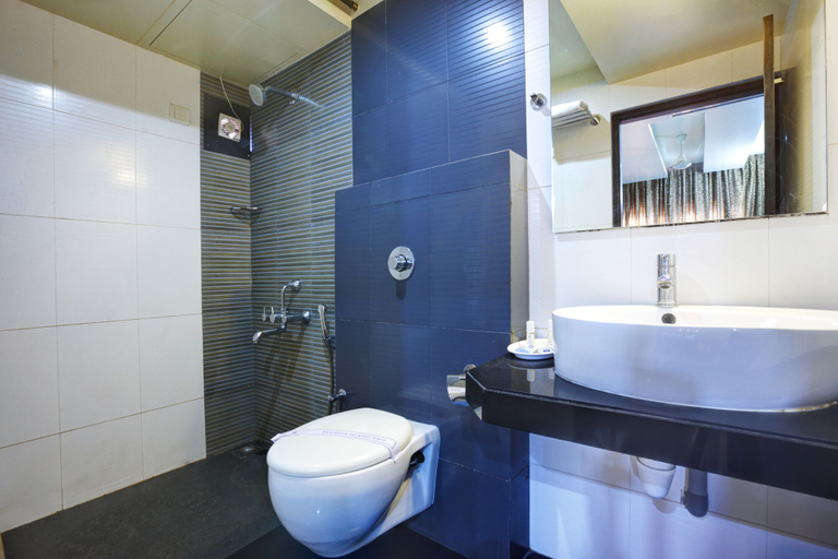 Bathroom 4, Arafa Inn, Bangalore