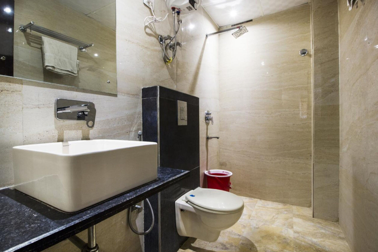 Bathroom 3, Hotel Iconic Suites, Delhi