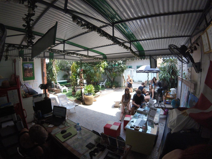 Food & Drinks 5, The Oasis Hostel - Adults Only, Phra Nakhon