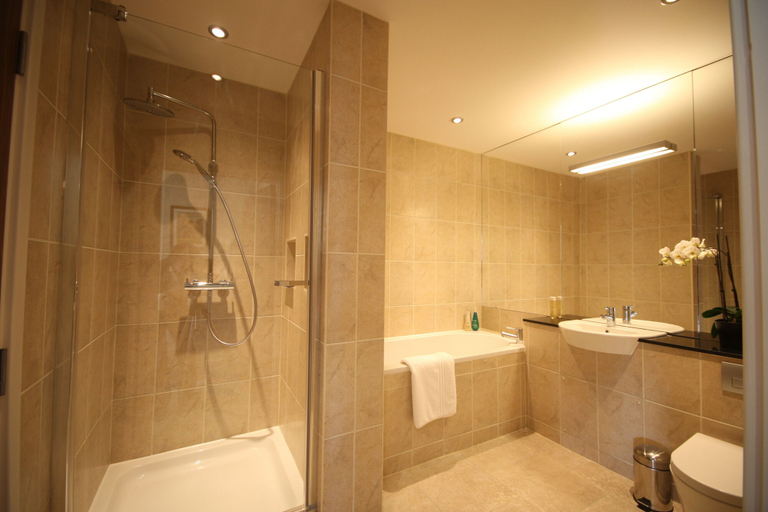 Bathroom 3, Apple Tree Lodges, Suffolk