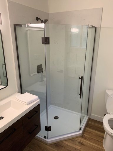 Bathroom 3, Sierra Inn on the River, El Dorado