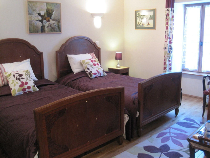 Bedroom 4, L'Expatisserie, Yonne
