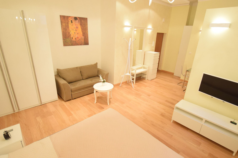 Others 5, Elegant Apartment Foksal, Warsaw