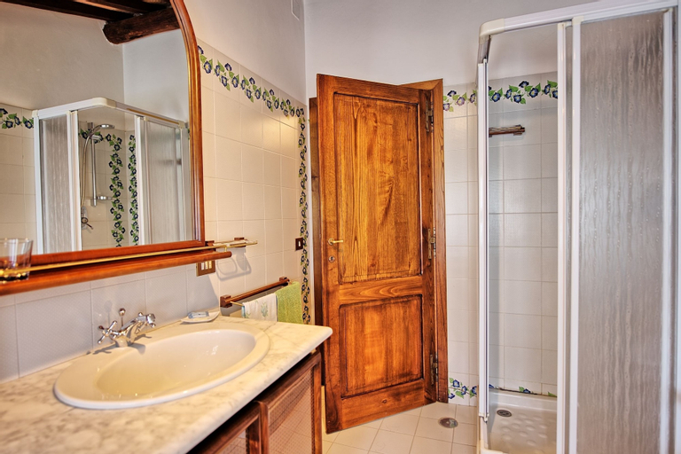 Bedroom 5, Casale Giulio, Siena