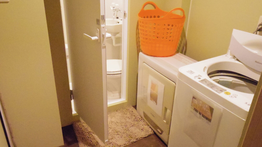 Bathroom 4, Oyado Sanjo Machiya, Kyoto