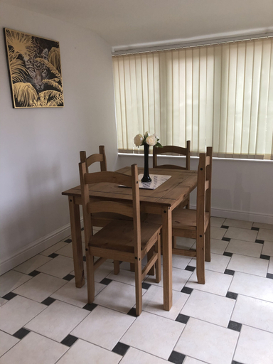 Others 3, Remarkable 3-bed House in Ipswich With a Zen Vibe, Suffolk