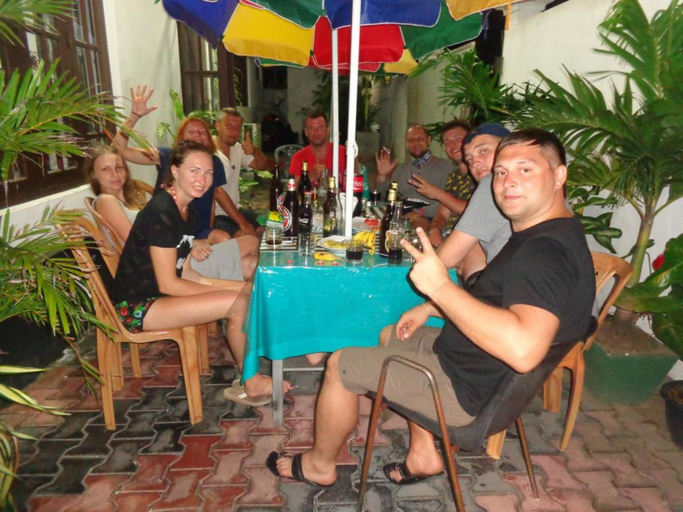 Food & Drinks 5, Hotel Italia, Ambalangoda