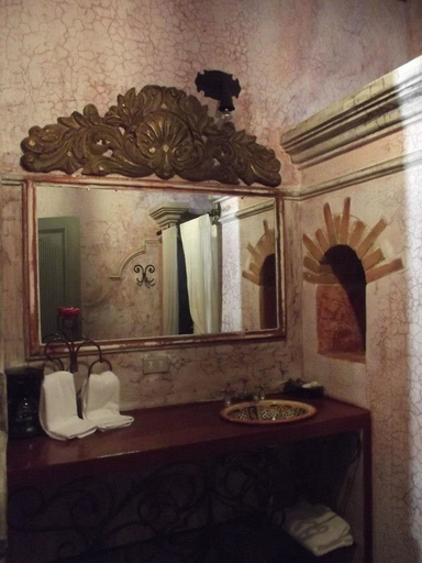 Bathroom, Hotel La Casona de Antigua, Antigua Guatemala