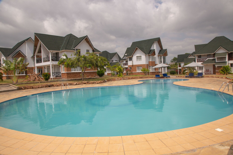 Sport & Beauty, Charming 3 Bedroom House in Diani Beach, Msambweni