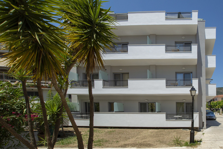 Exterior & Views 2, Smile Inn, Ionian Islands