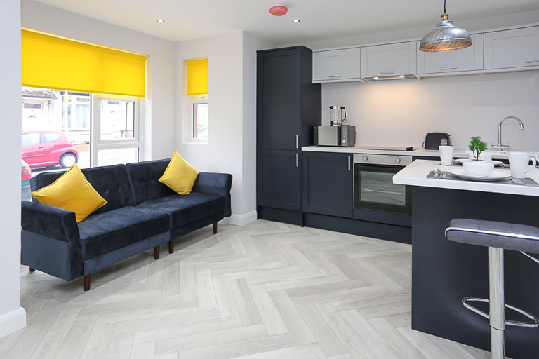 Others 5, No 1 Luxury Service Accommodation, Belfast