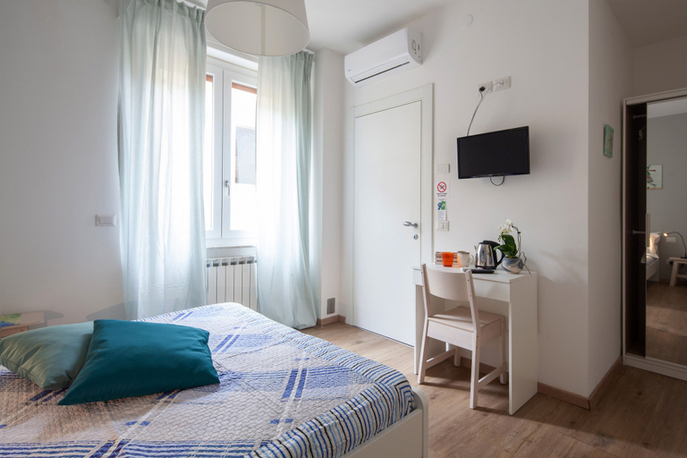 Bedroom 2, Suites Colombo 32, La Spezia