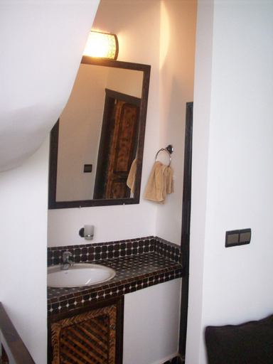 Bathroom, Riad Bab Essaouira, Essaouira