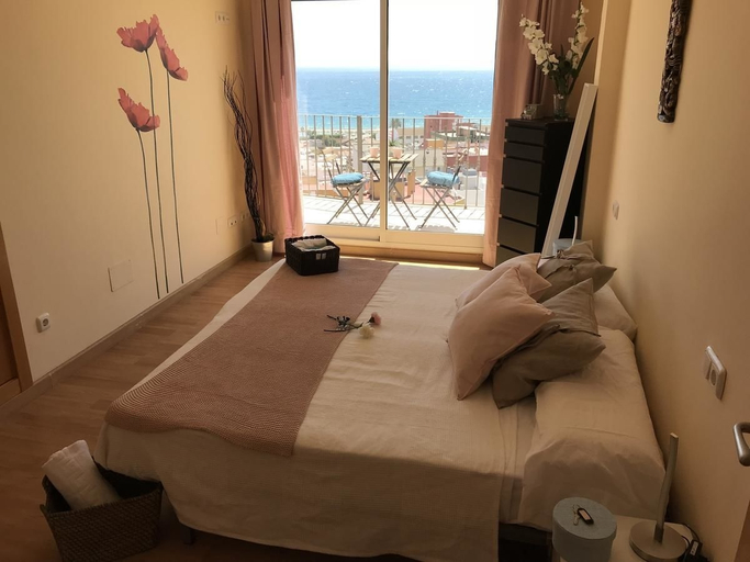 Bedroom 3, Rooms in Seafront Villa, Málaga