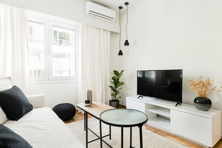 Others 4, Serene 1 BR Apartment in Koukaki, Attica