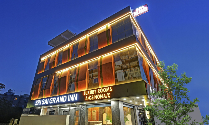 Exterior & Views 2, Itsy Hotels Sri Sai Grand Inn, Krishna