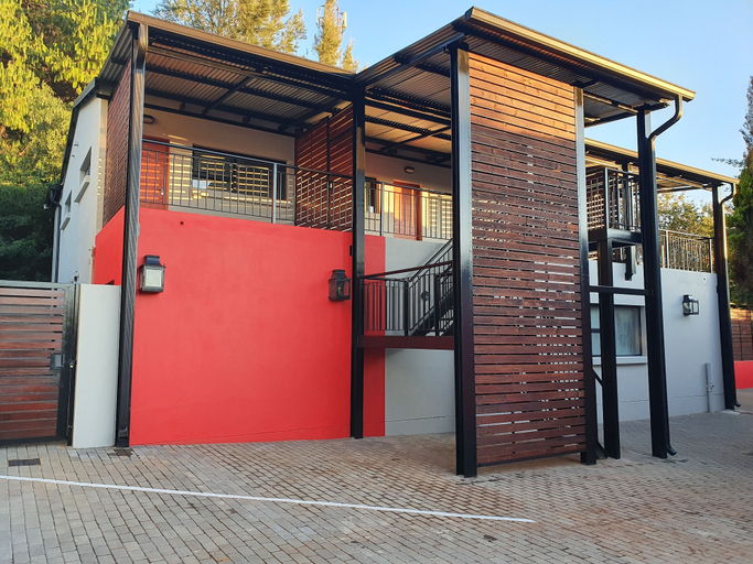 Exterior & Views 1, Sleepat84, Nkangala