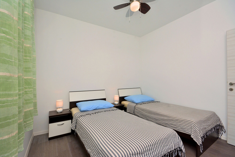 Bedroom 3, Luxury Apartment Mio, Podstrana