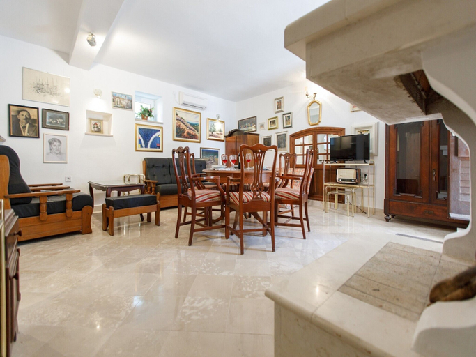 Food & Drinks, Villa Balarin, Bol