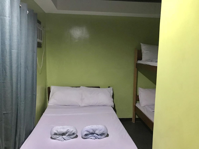 Bedroom 2, King's Lodging House and Restaurant, Busuanga